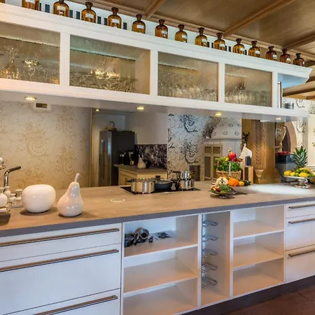 Сasa de vacaciones Herrenhaus Baerenschloessle 1 - 3500 M2 - 18 Personen *